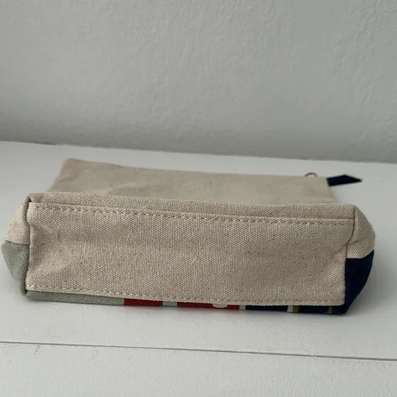 Clarins Abstract Art Canvas Cosmetic Pouch - Picture 4 of 8